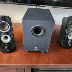 LOGITECH SPEAKER SYSTEM 