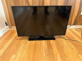 FREE TV (33”)