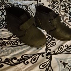 Cat & Jack Black Warm Boys Boots $2. Size 12