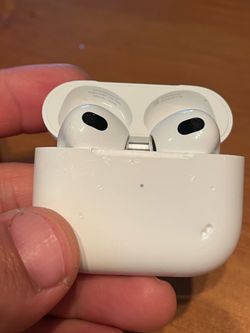 AirPods 3 (model a2897)