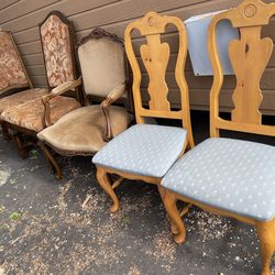 FREE chairs, dinning room chairs - Located on Natoma St in Folsom. First come - let me know when you can come.