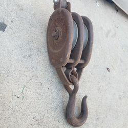 Antique Vintage Metal Pulley