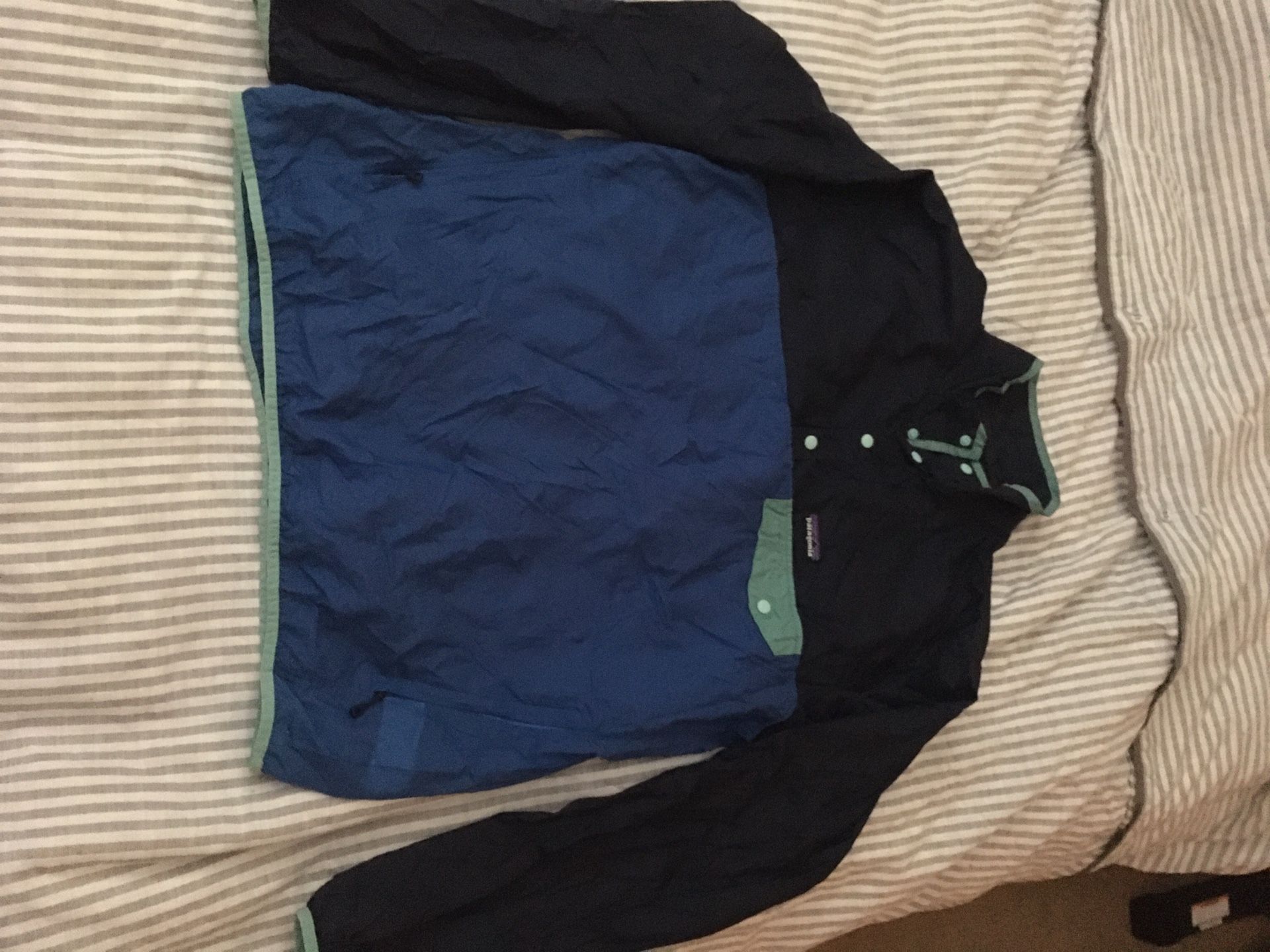 Patagonia Adult Men’s Jacket Size L