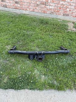 tow bar with bolts