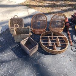 Baskets And Wall Decor 