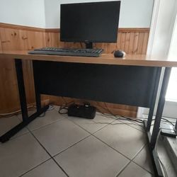 Computer Desk/Gaming Table