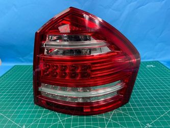 06-12 MERCEDES GL450 RIGHT PASSENGER TAILLIGHT TAIL LIGHT STOP BRAKE