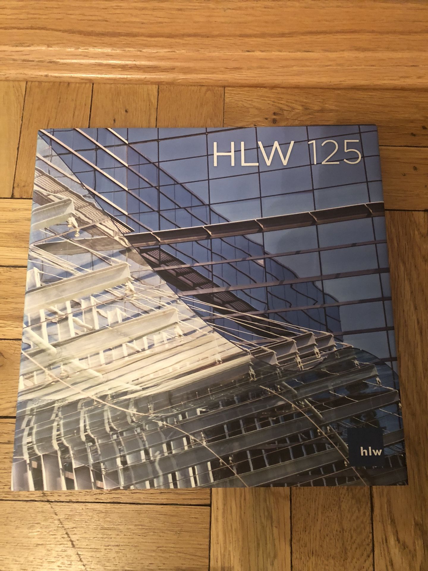 HLW 125 Performance By Design Book