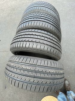 235/55R20 YOKOHAMA