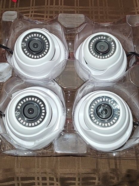 4 HD Cameras With DVR Recorder - Hablo Espanol‼️FREE INSTALL‼️LIMITED DEAL 