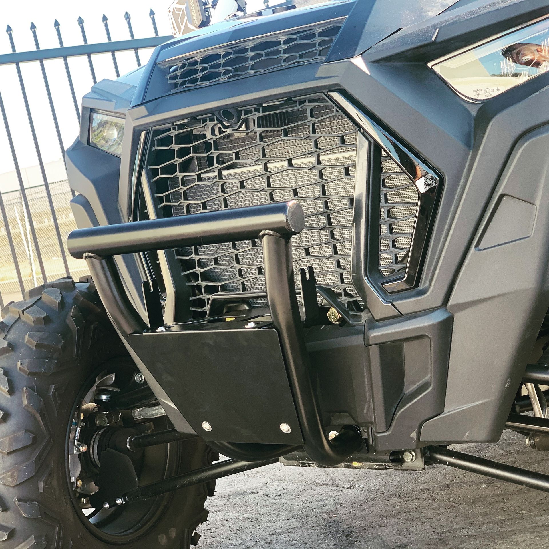 Front bumper rzr 1000