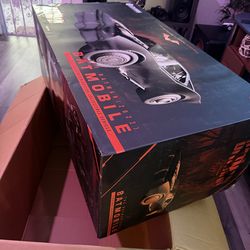 1/6 Jazzinc The Batmobile 2022 collectible