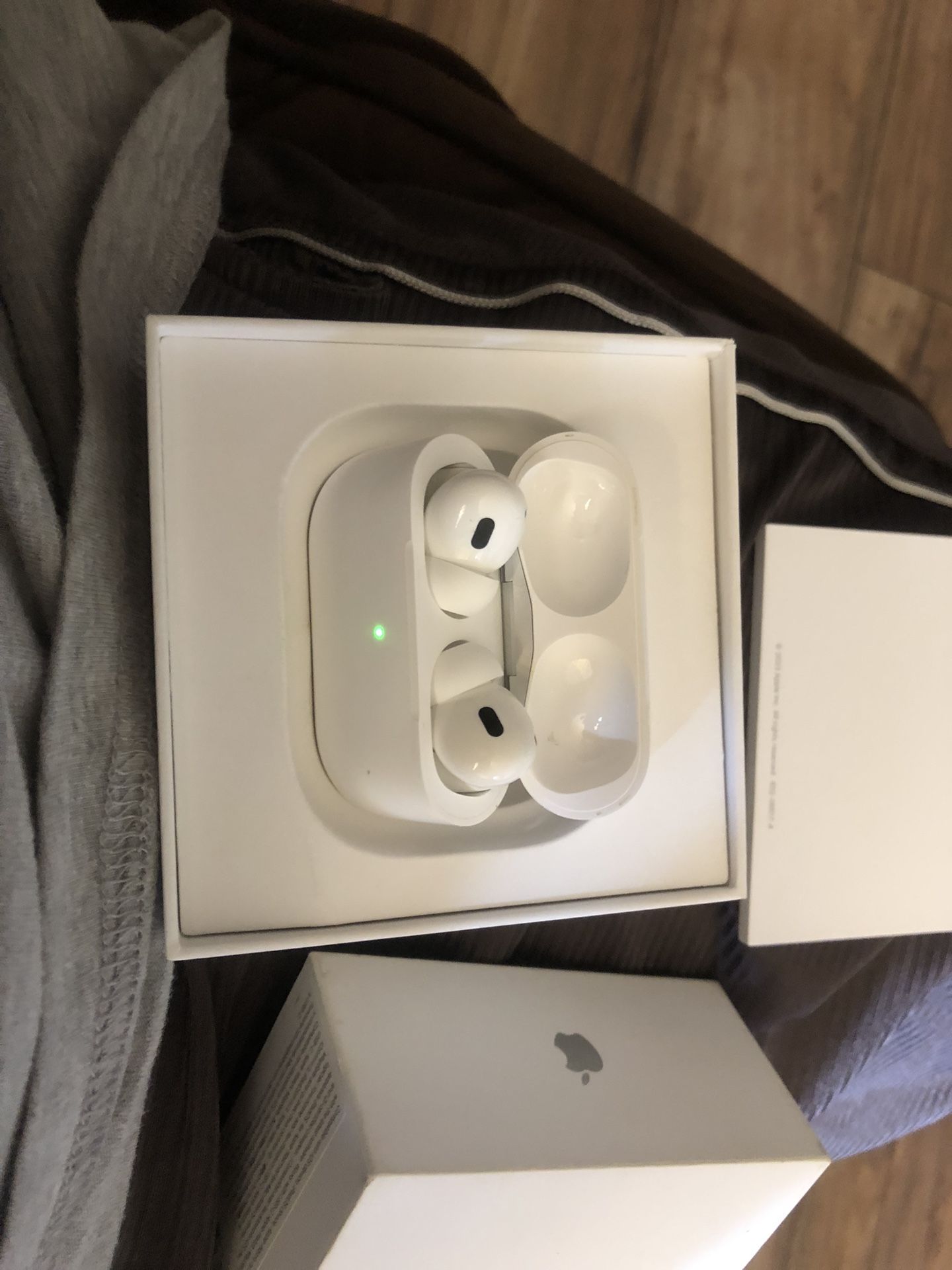 Air Pod Pros 2nd Generation Like New