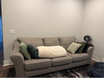 Kevin Charles used couch