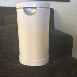Baby Trash  Can