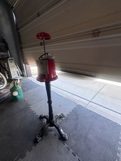 Gumball machine