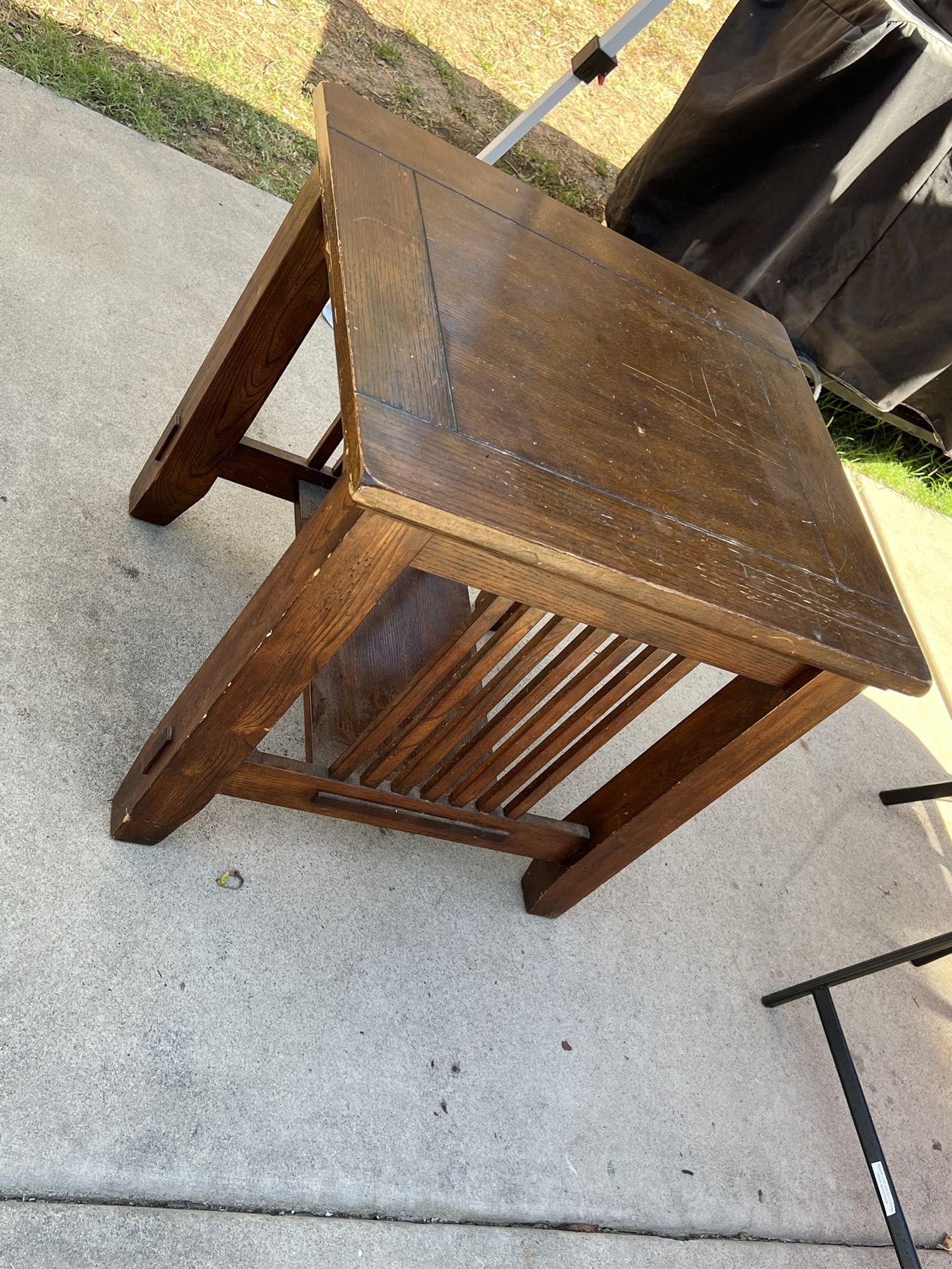 Free Side Table
