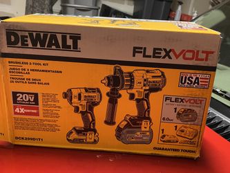 Dewalta 20V Flexvolt Hammer Drill/Impact Kit
