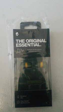Skullcandy earbuds