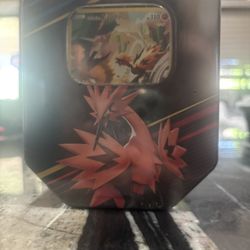 Pokemon Crown Zenith Tin