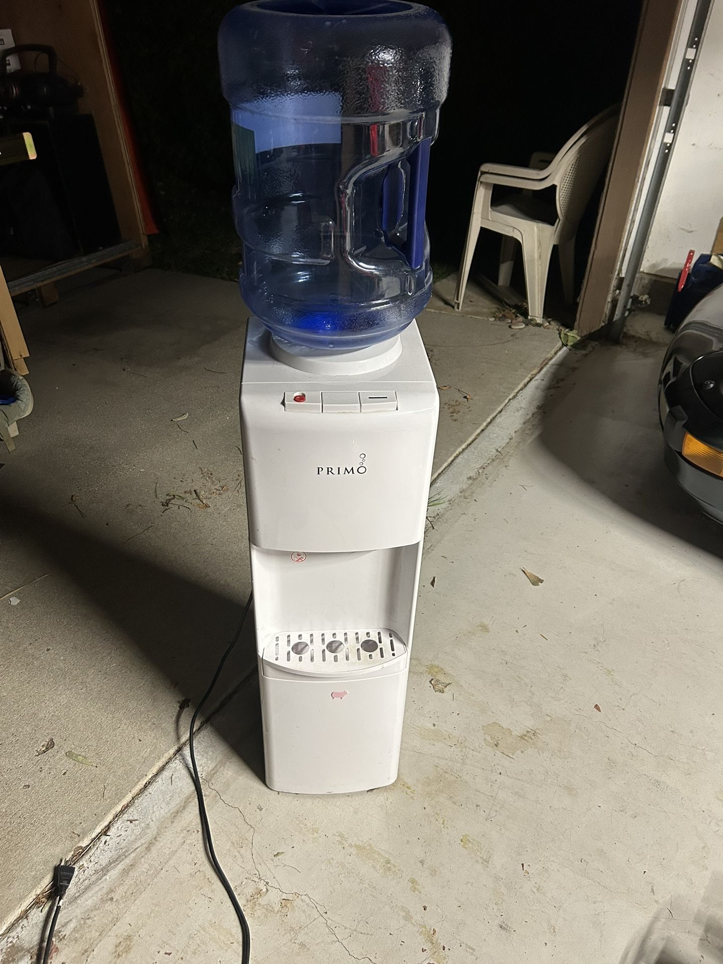 Water Dispenser