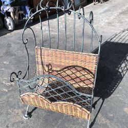 Magazine Rack 