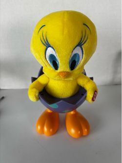 Hallmark Easter Tweety Bird Tip N Fall Sings and Walks Easter Song 9" tall