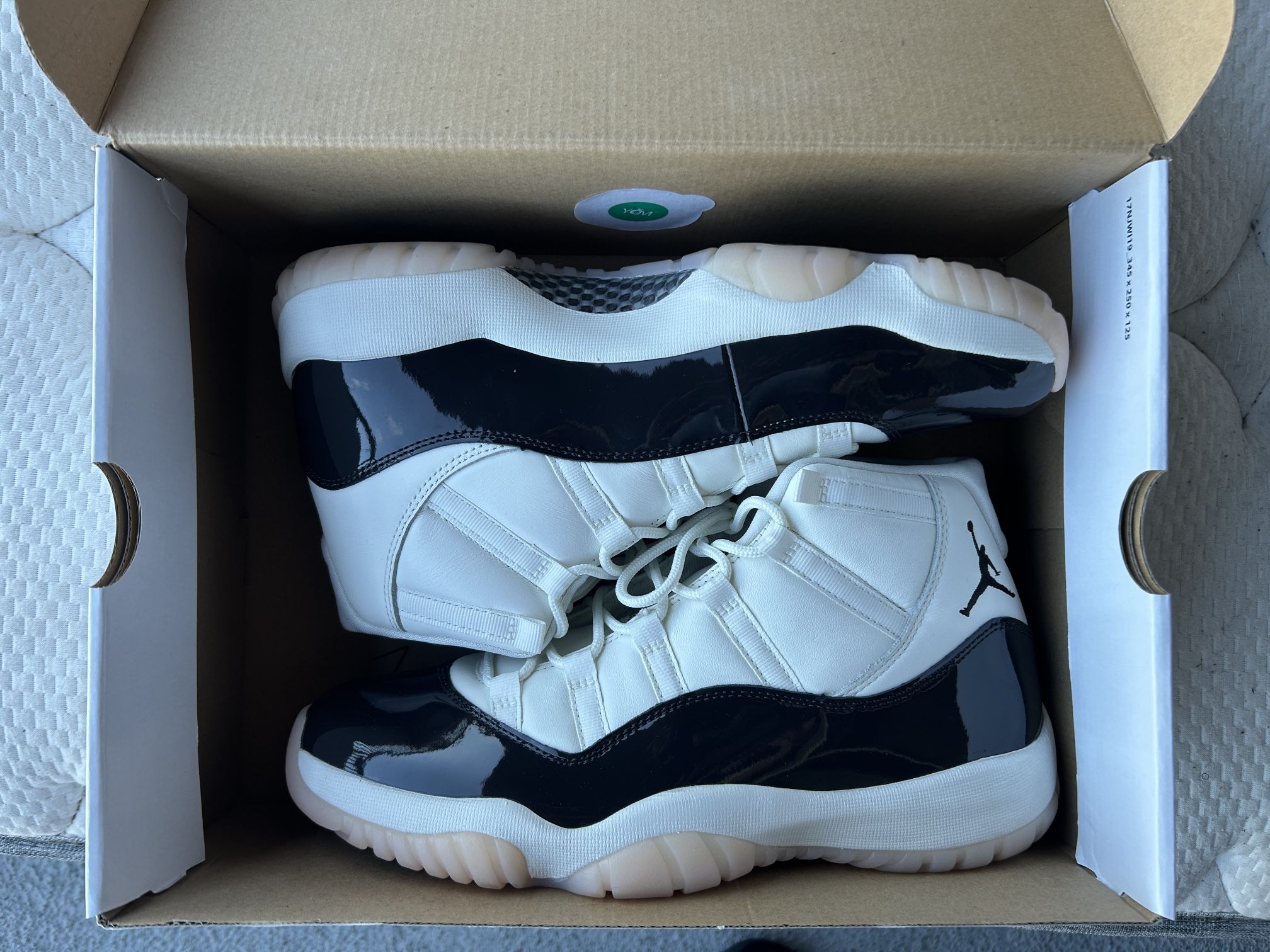 WMNS Jordan 11 Retro “ Neapolitan”
