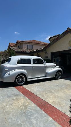 39’ Chevy car cover.