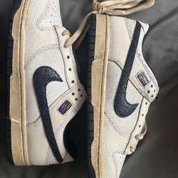 Nike Dunks Stranger Things Size:10