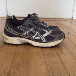 Grey ASICS Gel 1130