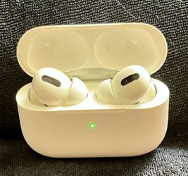 apple airpods first generation with box and accessories