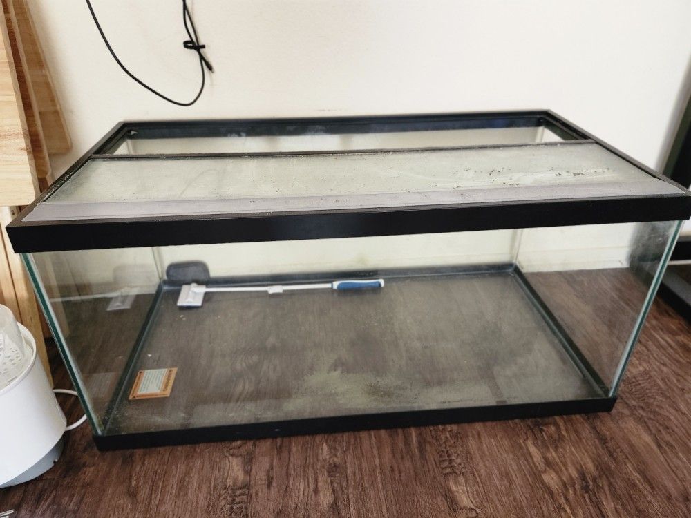 40 Gallon Fish  Tank With Stand 