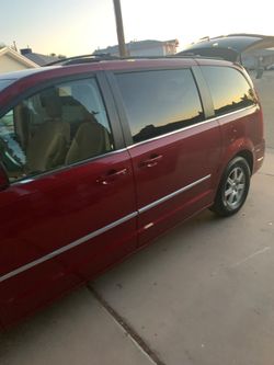2010 Chrysler Town and Country