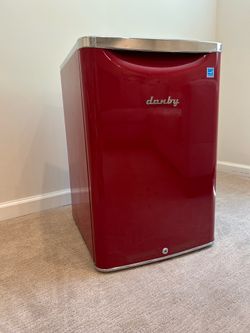 Mini fridge