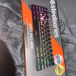 steelseries apex pro mini perfect condition