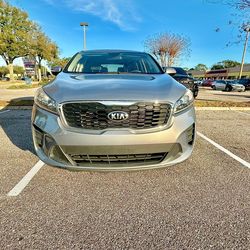 2019 Kia sorento,$2.000 Dow payment