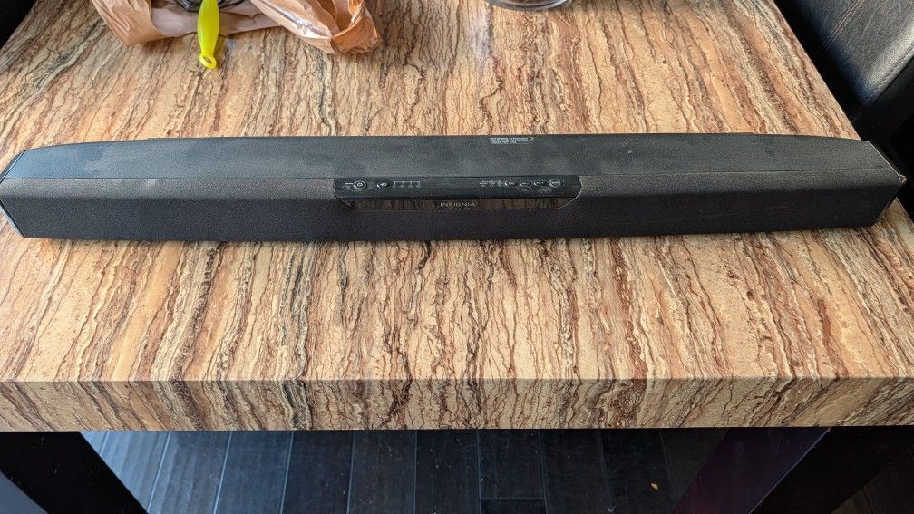 Insignia Sound Bar NS-SB314 w/Remote