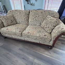 Fairfield Couch And Chair Mahogany Wood