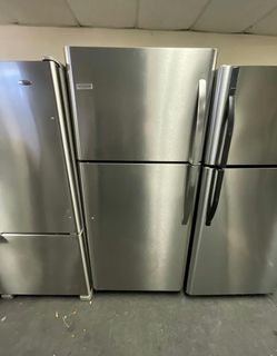Frigidaire Top Mount Refrigerator Stainless Steel