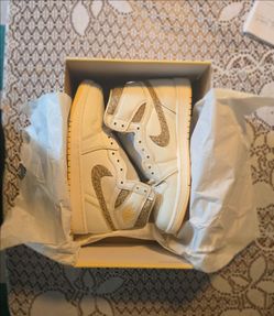 Air Jordan 1 Retro High OG Craft Vibrations of Naija - size 9 men