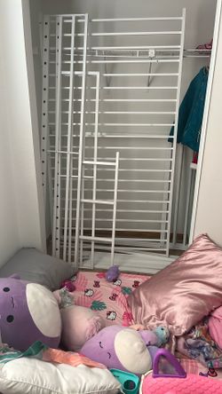 Bunk bed Twin