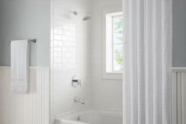 Brand New Glacier Bay Dorind Tub & Shower Faucet – Chrome – Valve Included – NIB