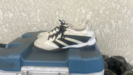 Boys Predator Turf shoes