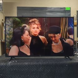 55 Inch TCL Roku 4k Smart Beautiful Tv Comes With Remote Control Shows Great Picture Works Perfect Guaranteed 