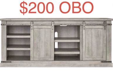 TV stand / Entertainment center