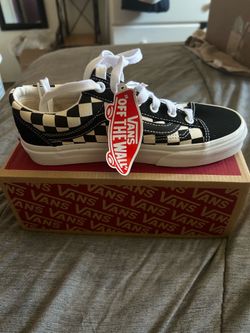 Vans (Black and White)