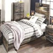 Queen Bed Set from Ashley
