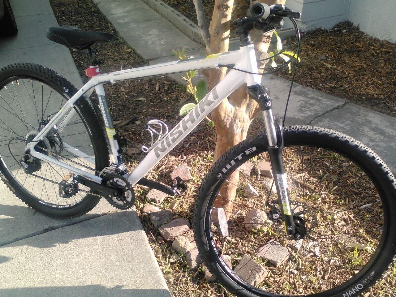 NISHIKI COLORADO 29ER MOUNTAIN BIKE