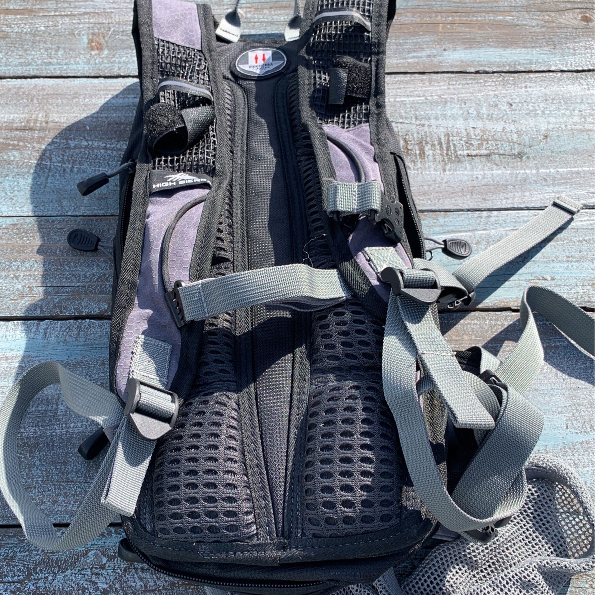 High Sierra Hydration Pack